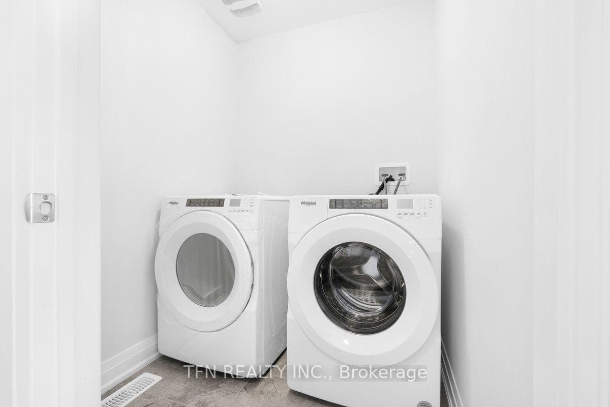 257 Harwood Avenue photo 24