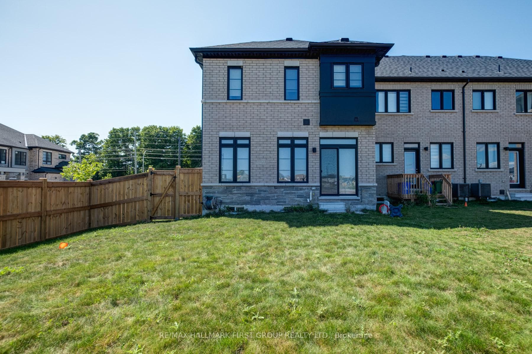196 Closson Drive photo 17