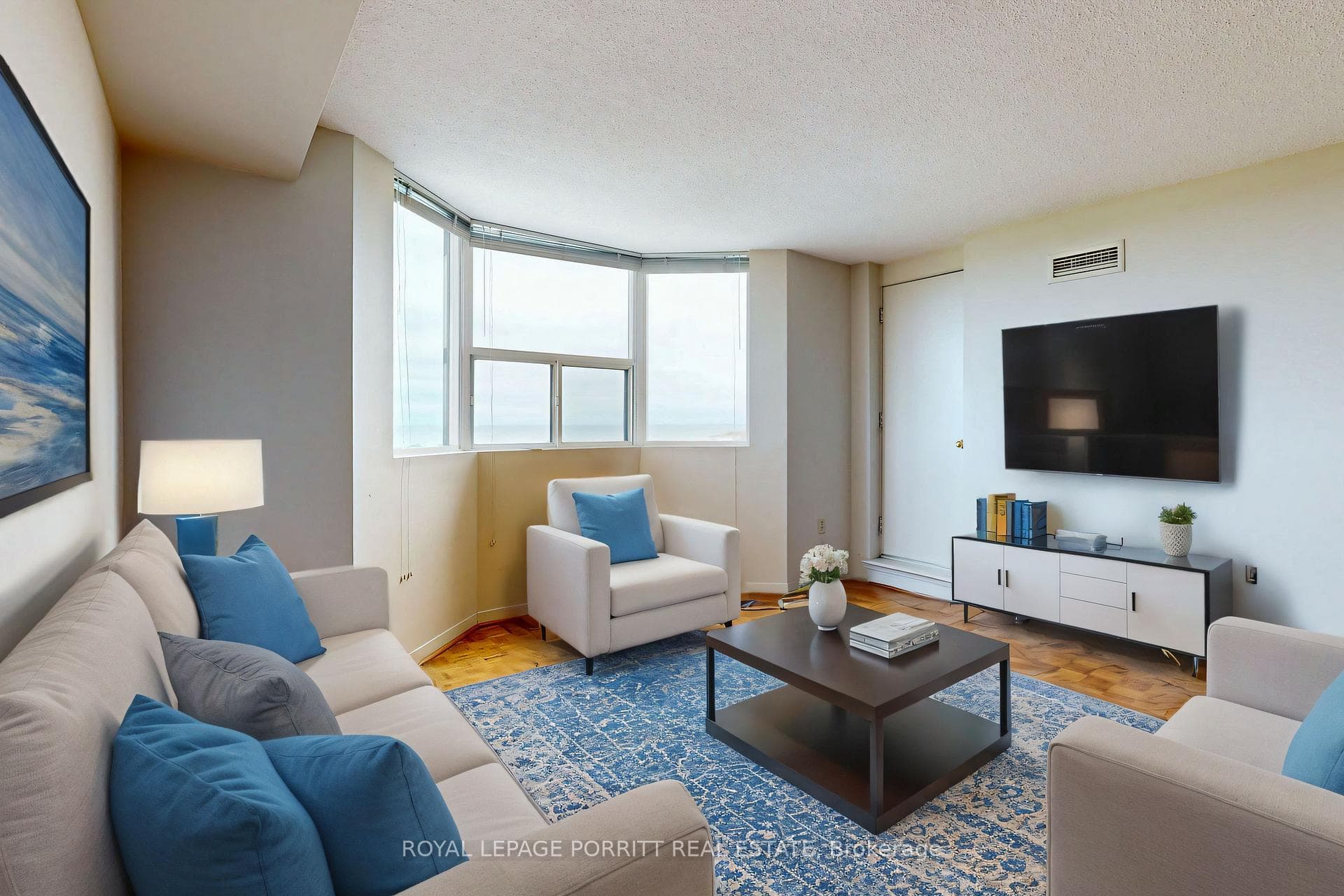 3845 Lake Shore Boulevard Unit 1110 photo 2