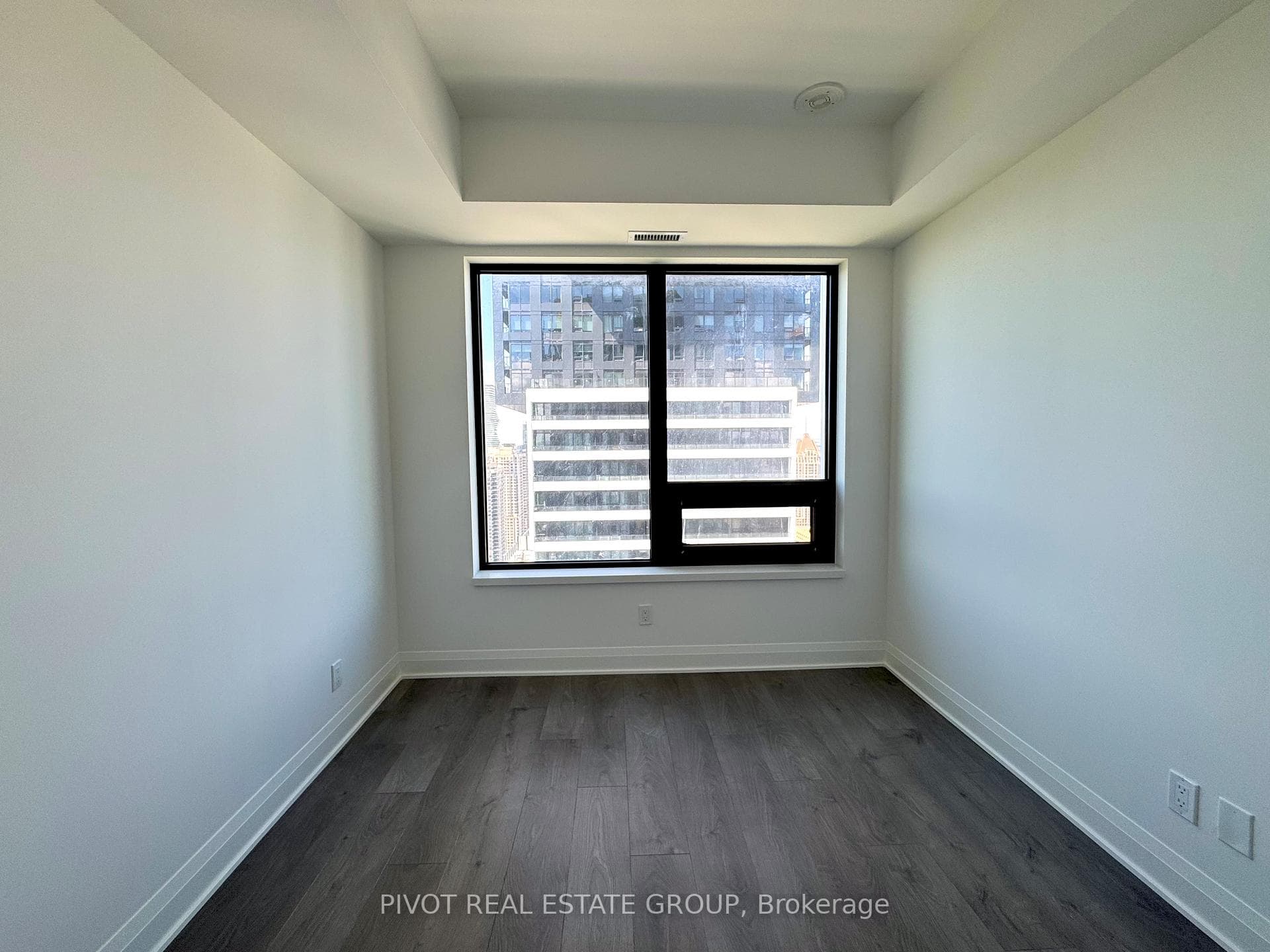 2 Erskine Road Unit 3505 photo 6