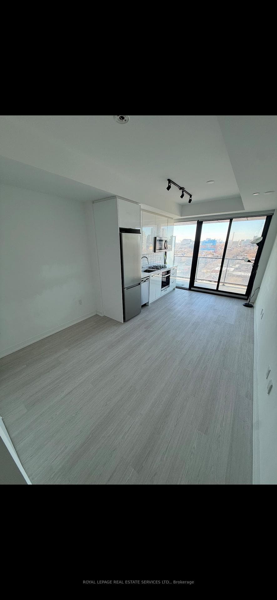 195 Mccaul Street Unit 1114 photo 10