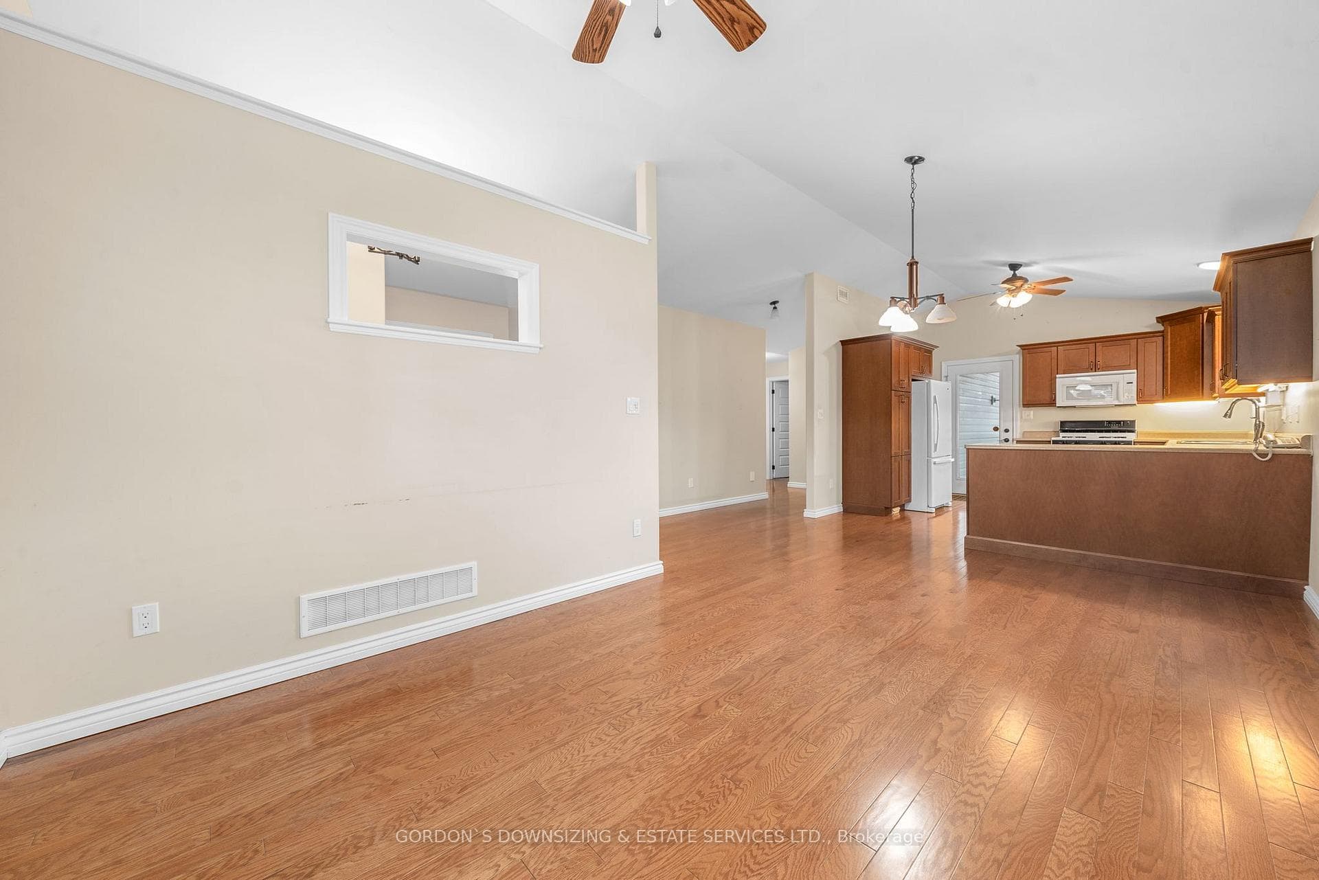 181 Victoria Avenue photo 9