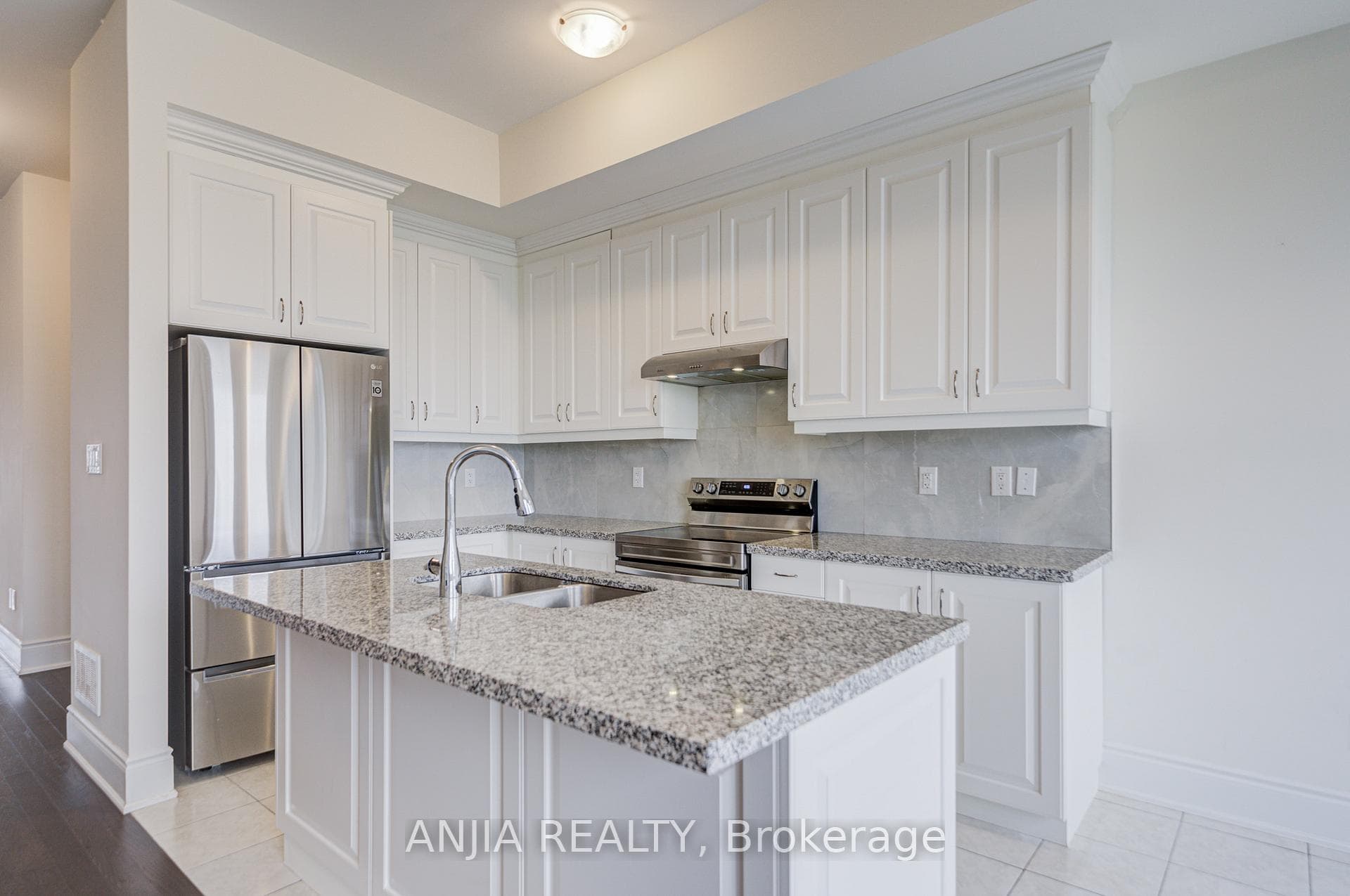 329 Swan Park Road photo 20