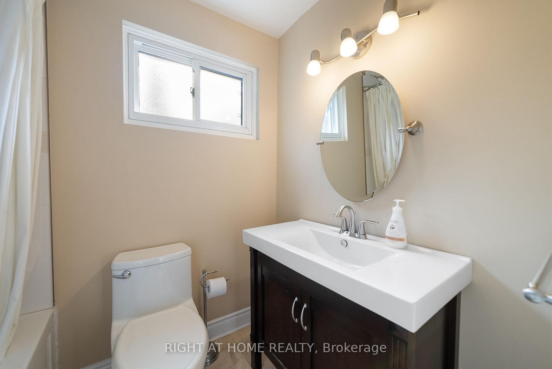 121 Centennial Road Unit 81 photo 23