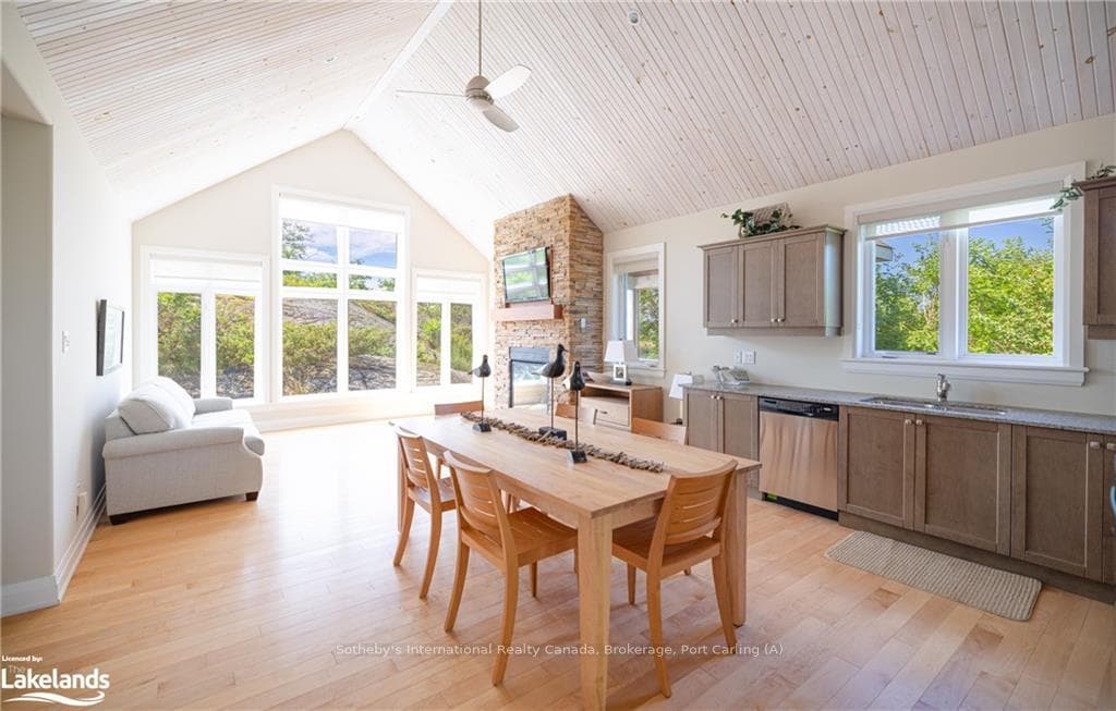 380 MACEY BAY Road photo 25