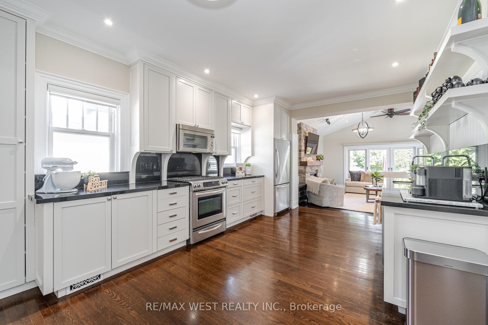 40 Connaught Avenue photo 12