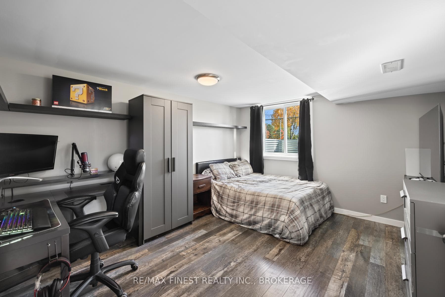 3167 PRINCESS Street photo 29