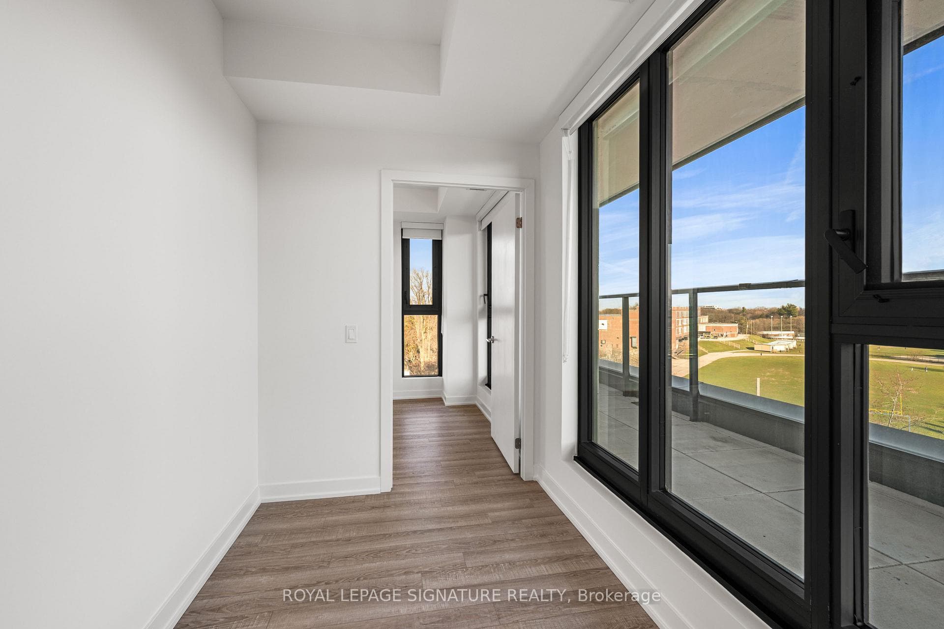 250 Lawrence Avenue Unit 609 photo 16