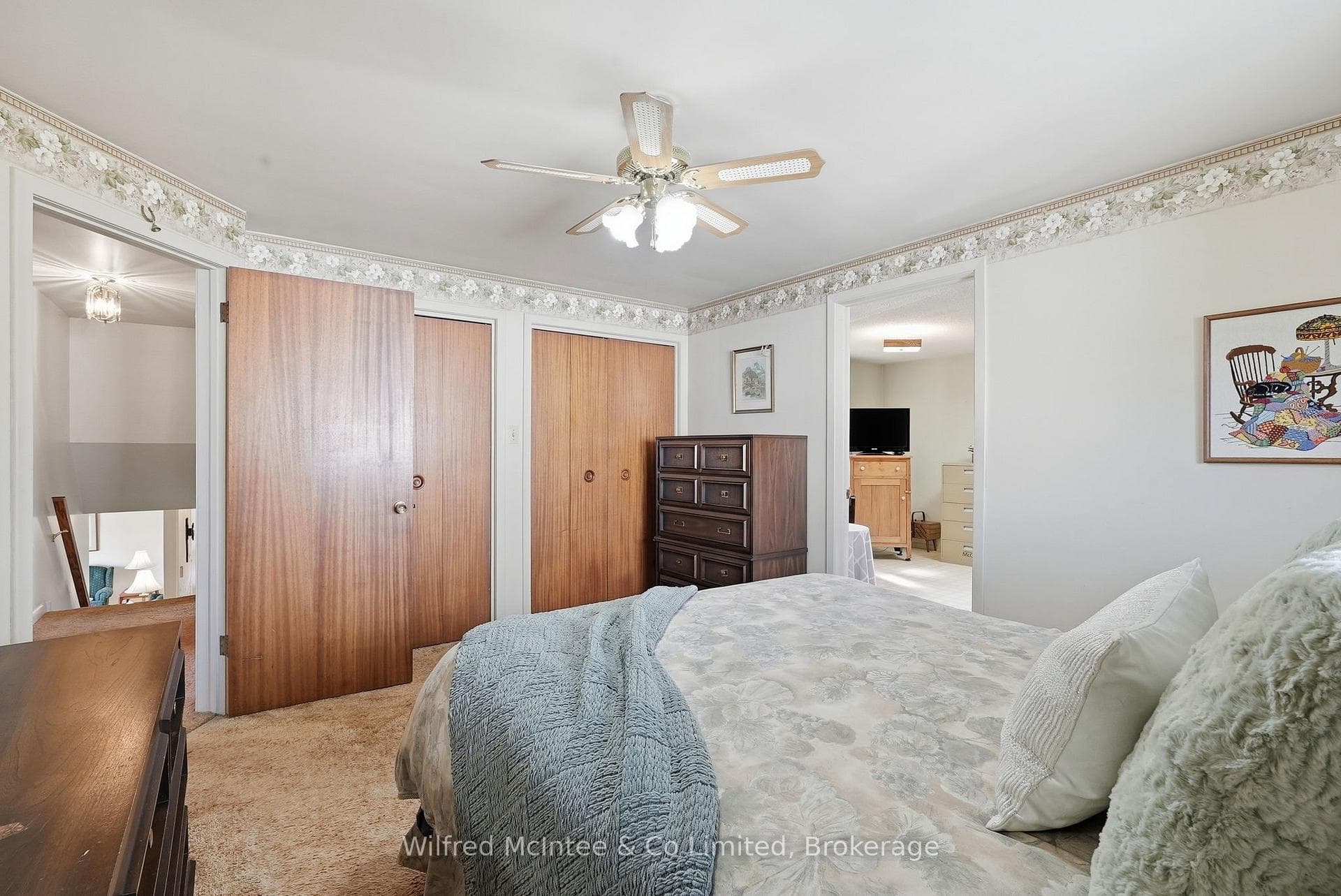 15 Johnstone Boulevard photo 30