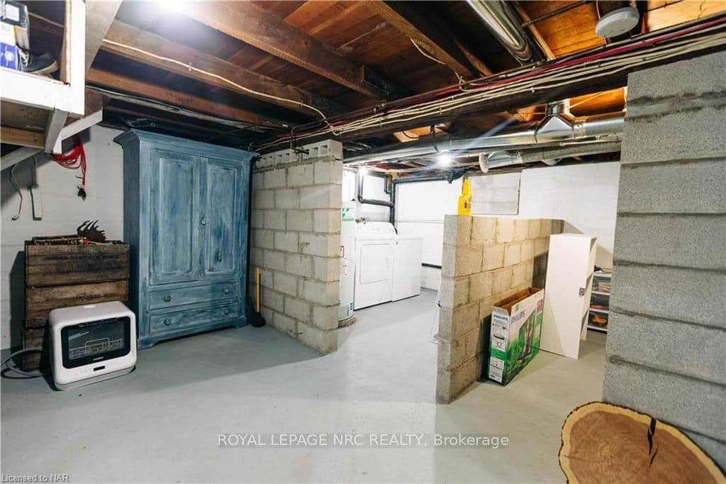 25 WALLACE Street photo 20