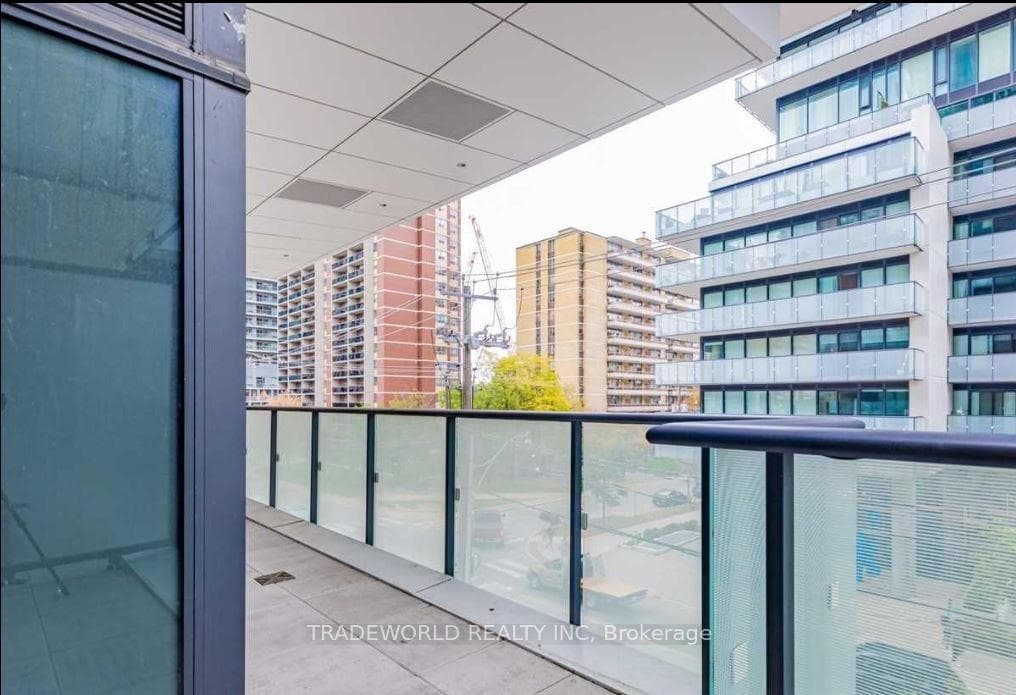 161 Roehampton Avenue Unit 209 photo 8