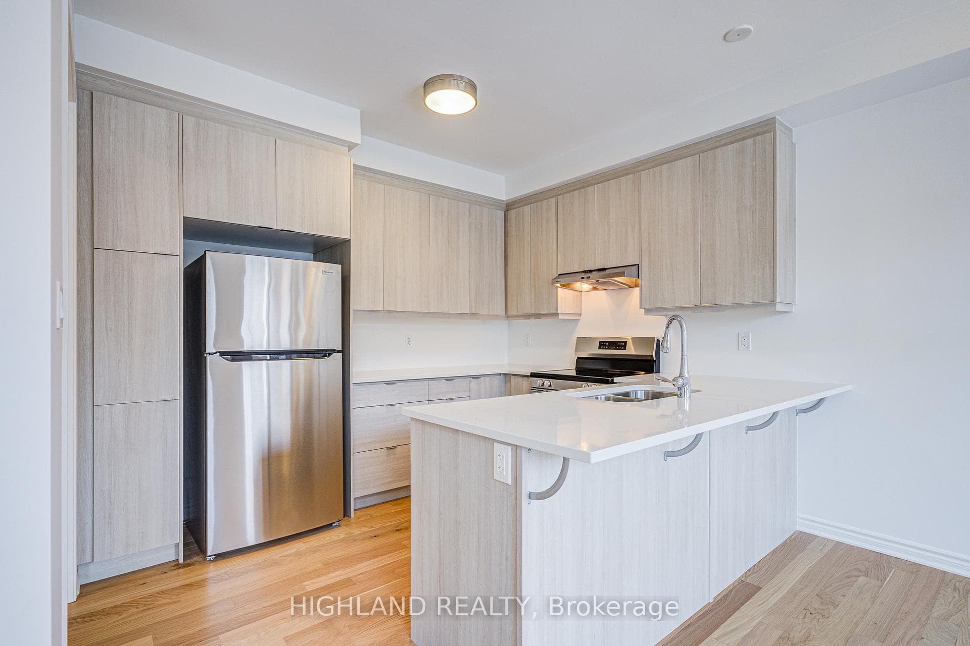 1291 Courtleigh Trail Unit 4 photo 14