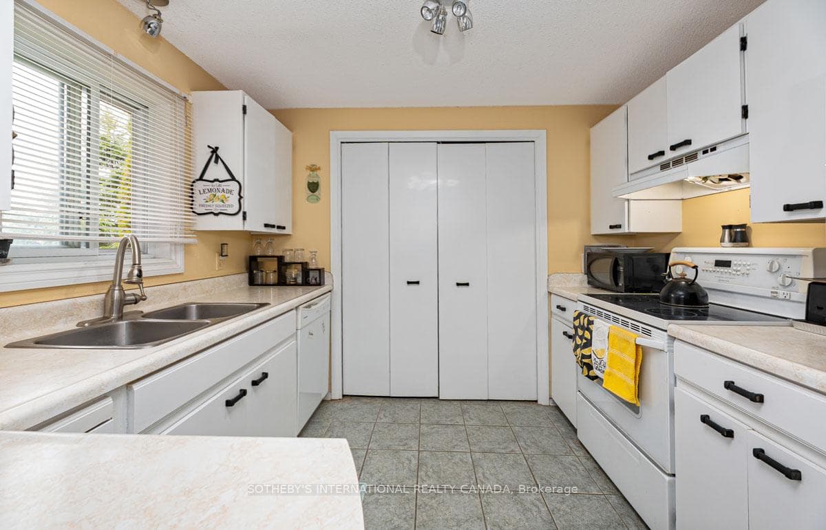 101 Tecumseth Pines Drive photo 11