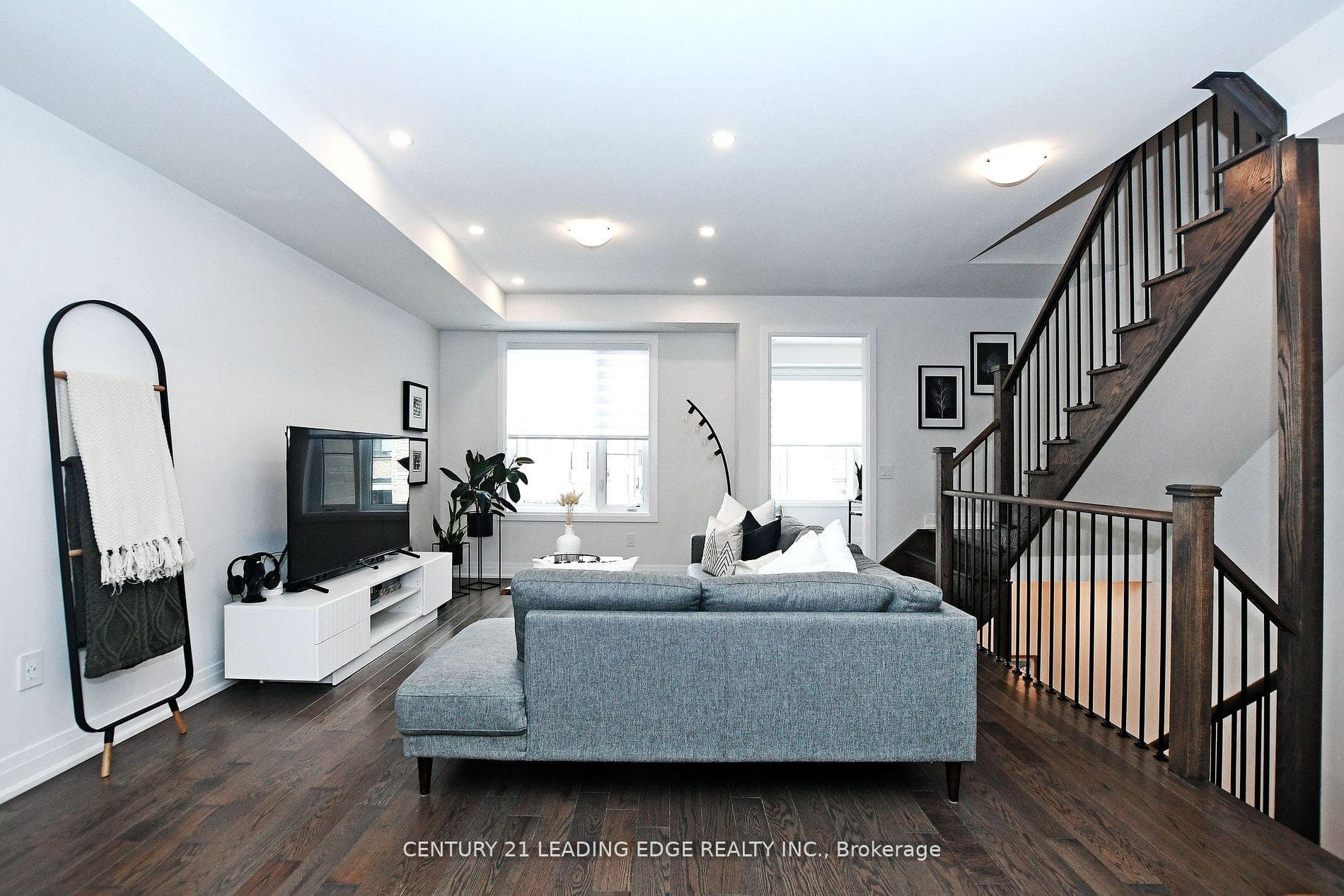 209 Vermont Avenue photo 6