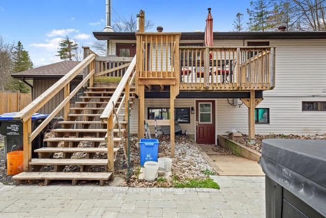93 Ronald Avenue photo 26