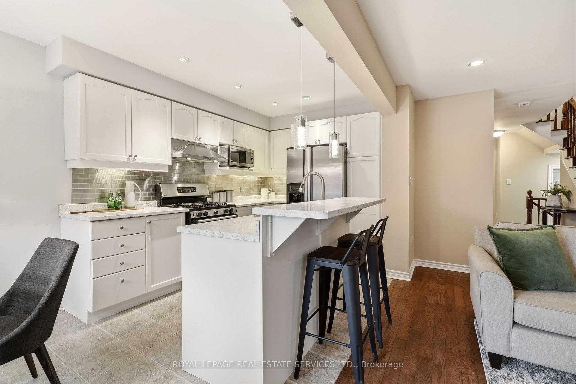 2067 Springdale Road photo 19