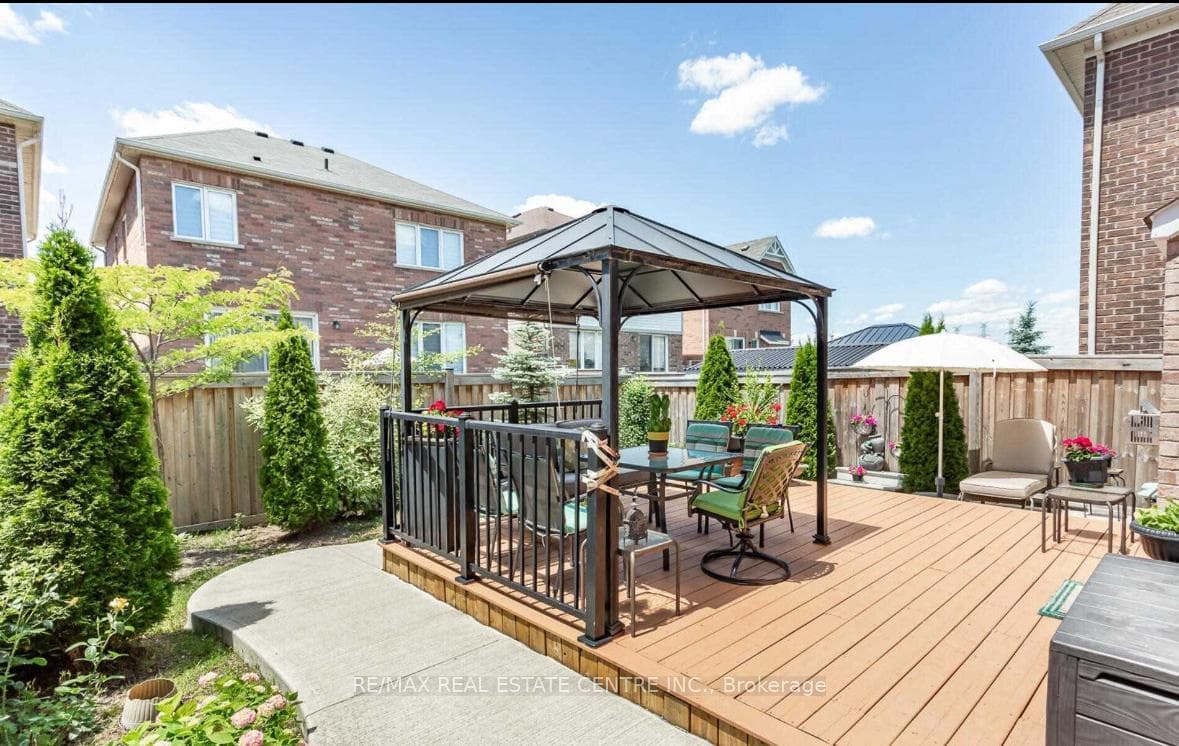 304 Trudeau Drive photo 10