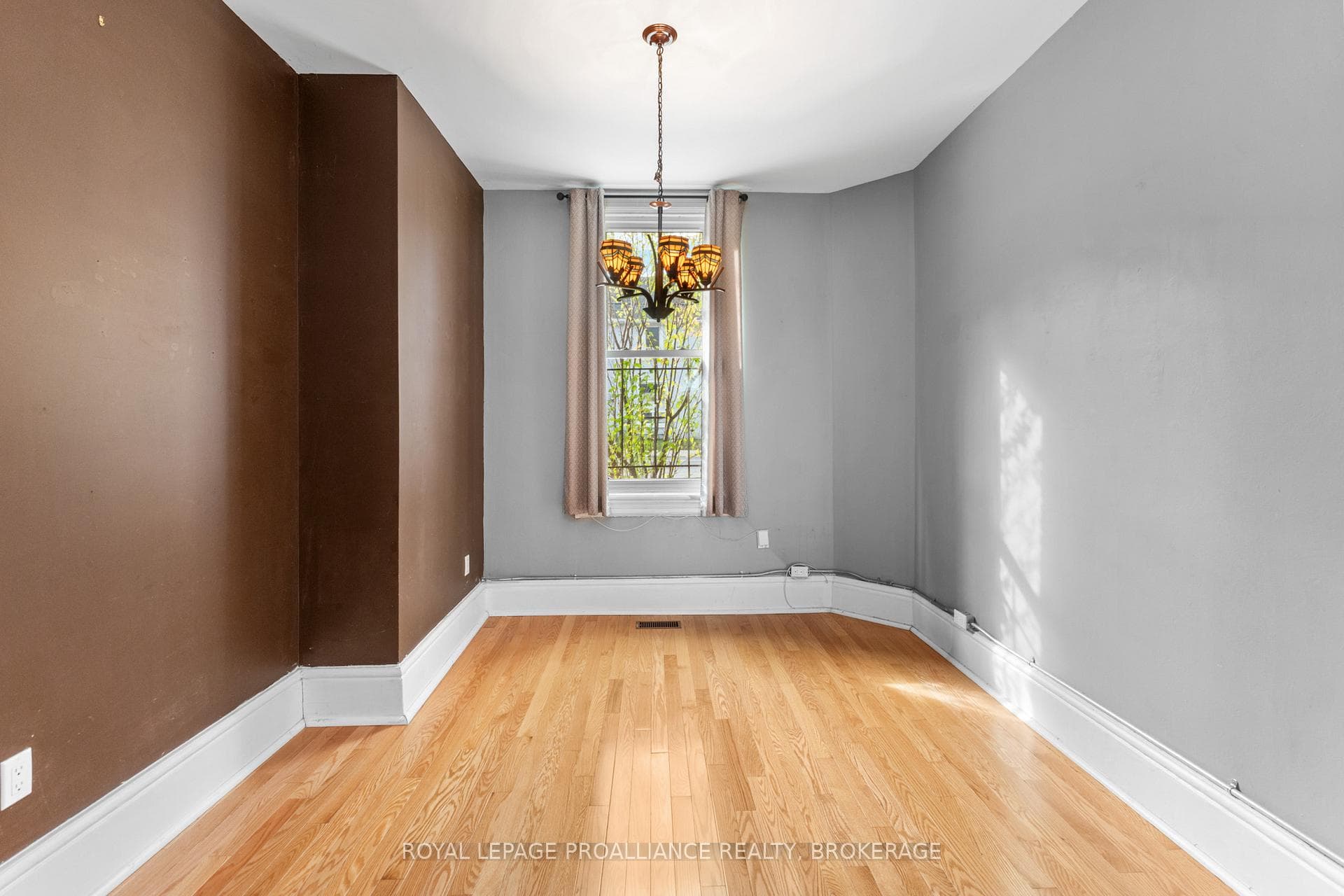 153 Montreal Street photo 7