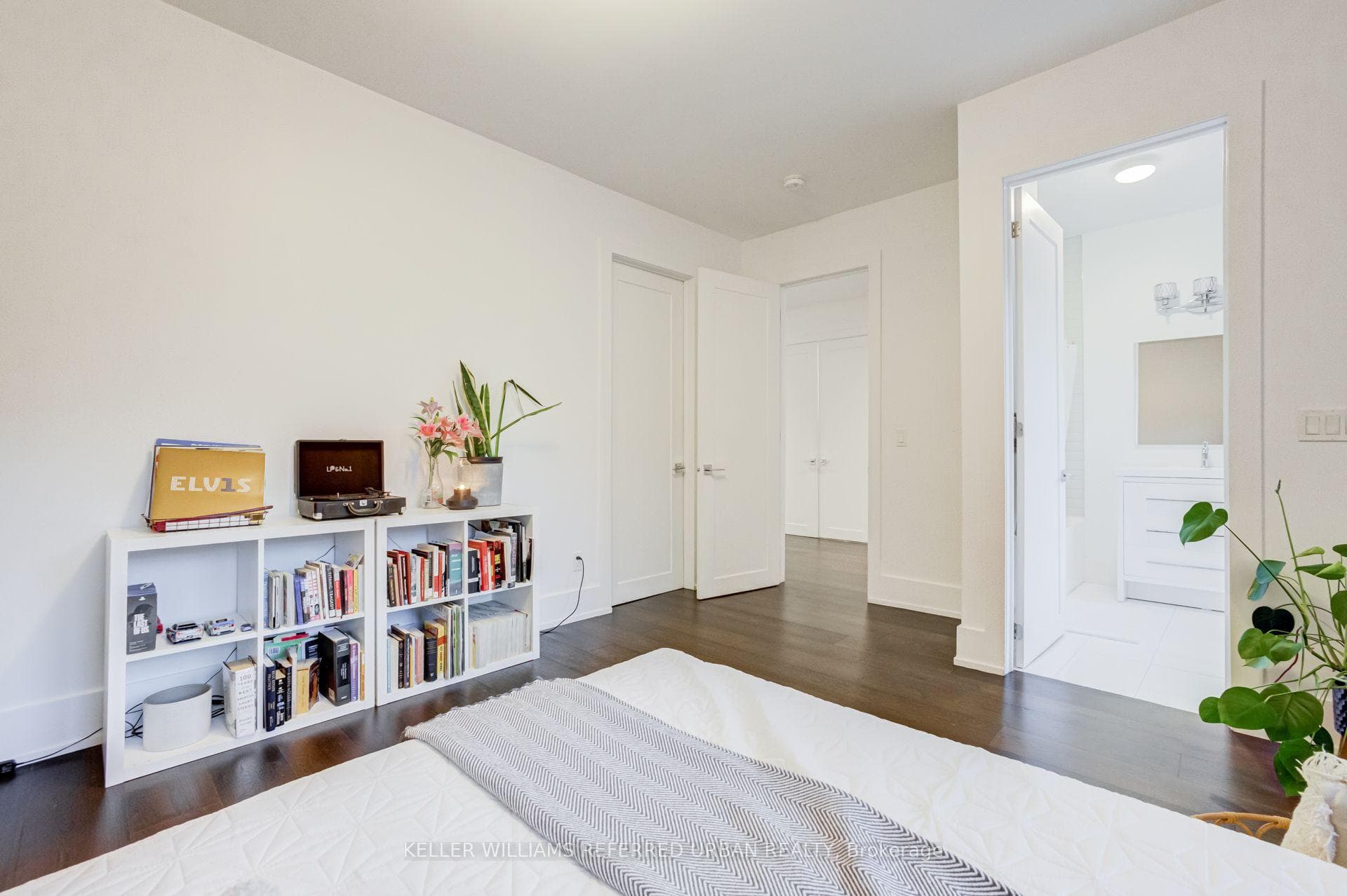 57 Ambleside Avenue photo 29