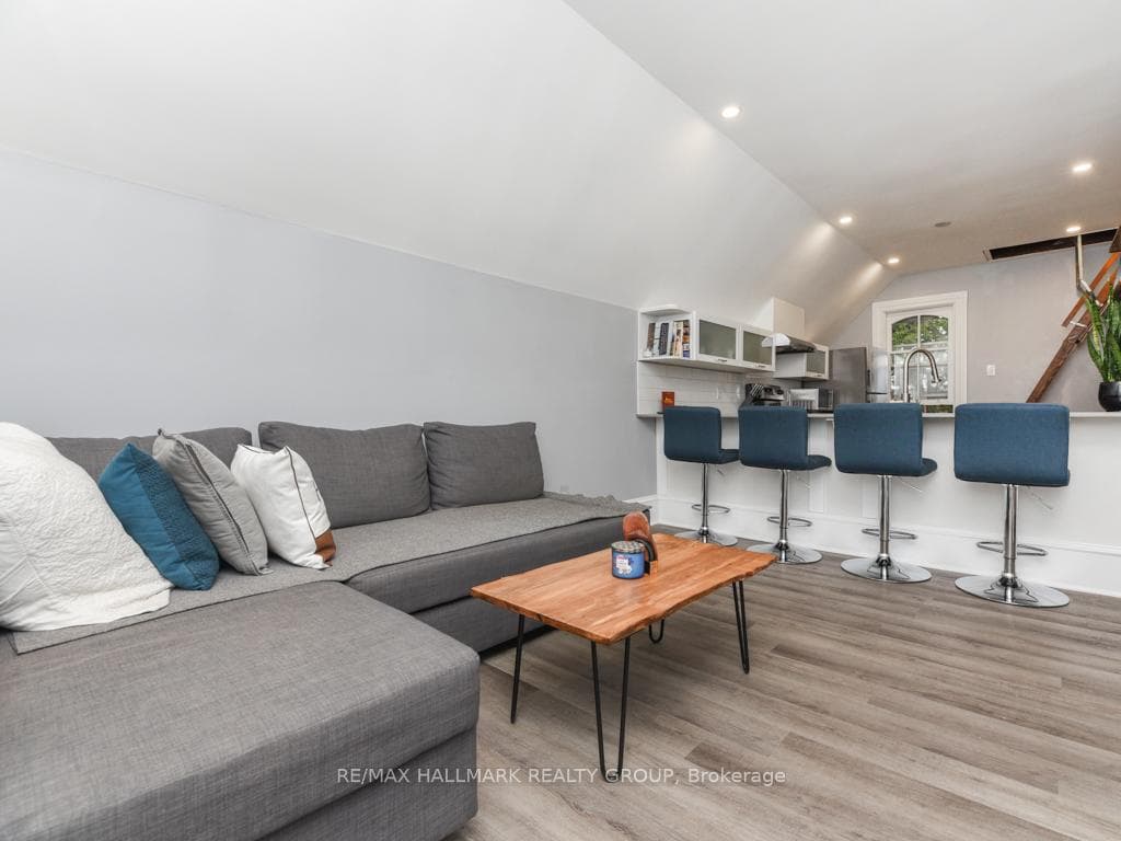 419 BESSERER Street photo 6