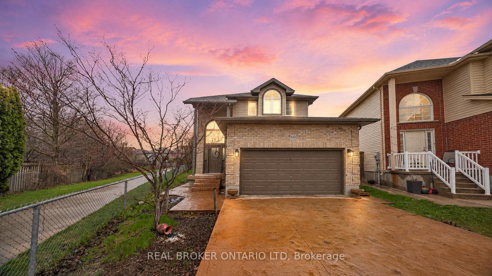 949 Blythwood Road photo 1