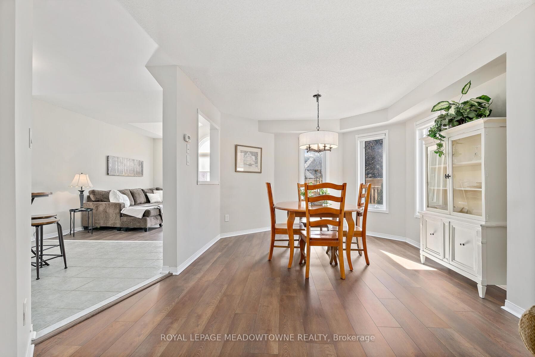 28 Lauchlin Crescent photo 11