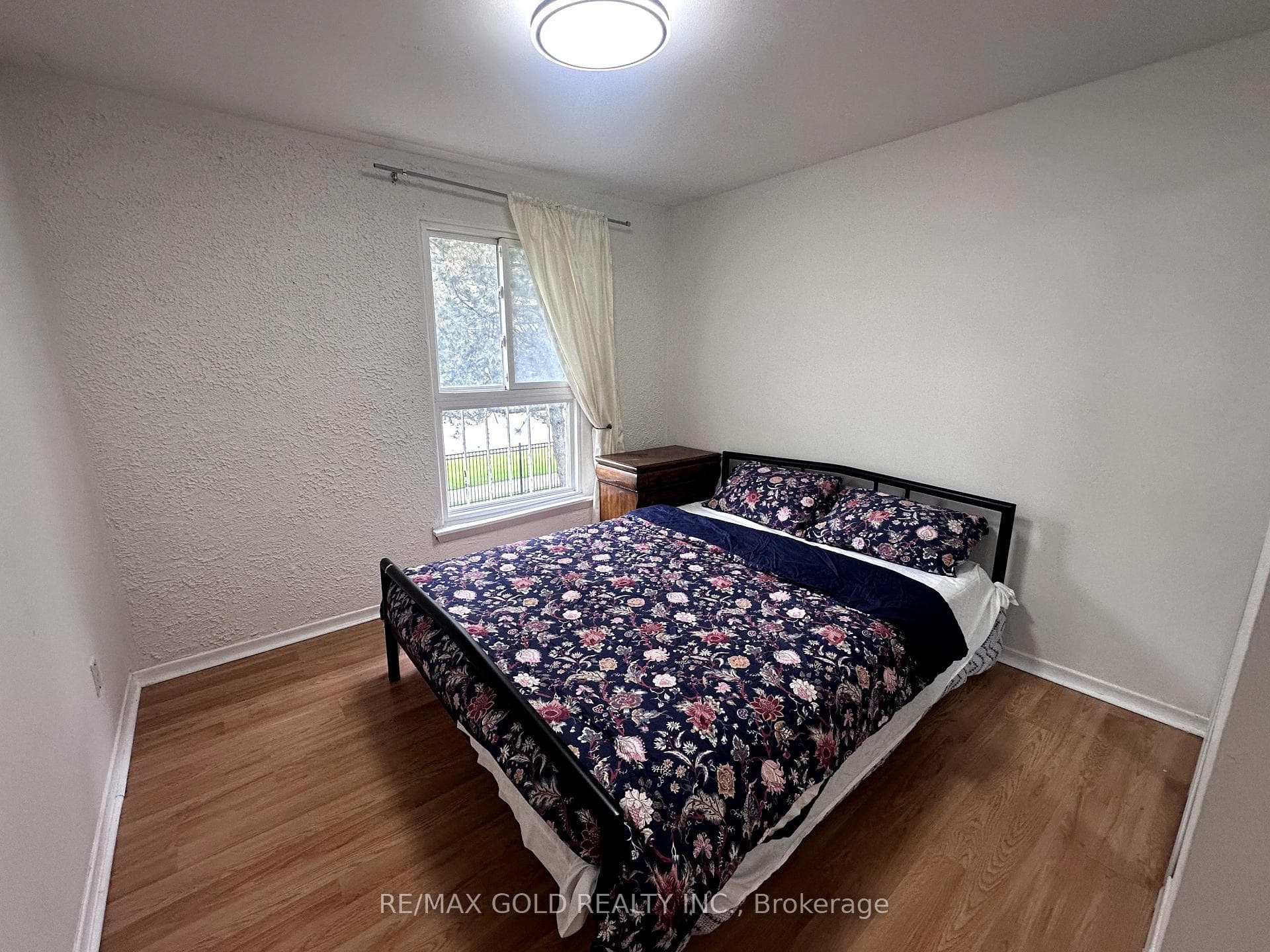 118 Fleetwood Crescent photo 19