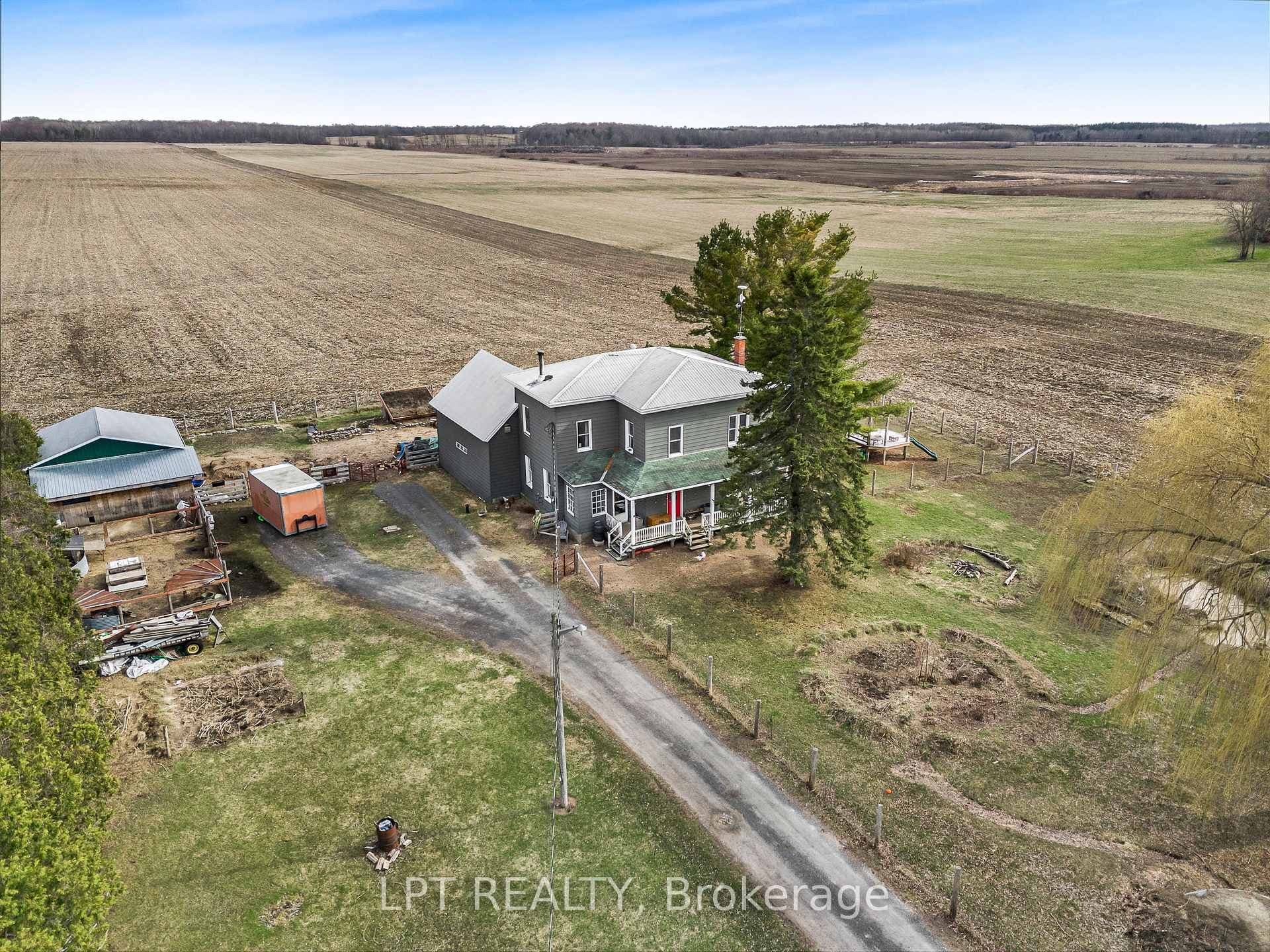 21630 Laggan-Glenelg Road photo 3