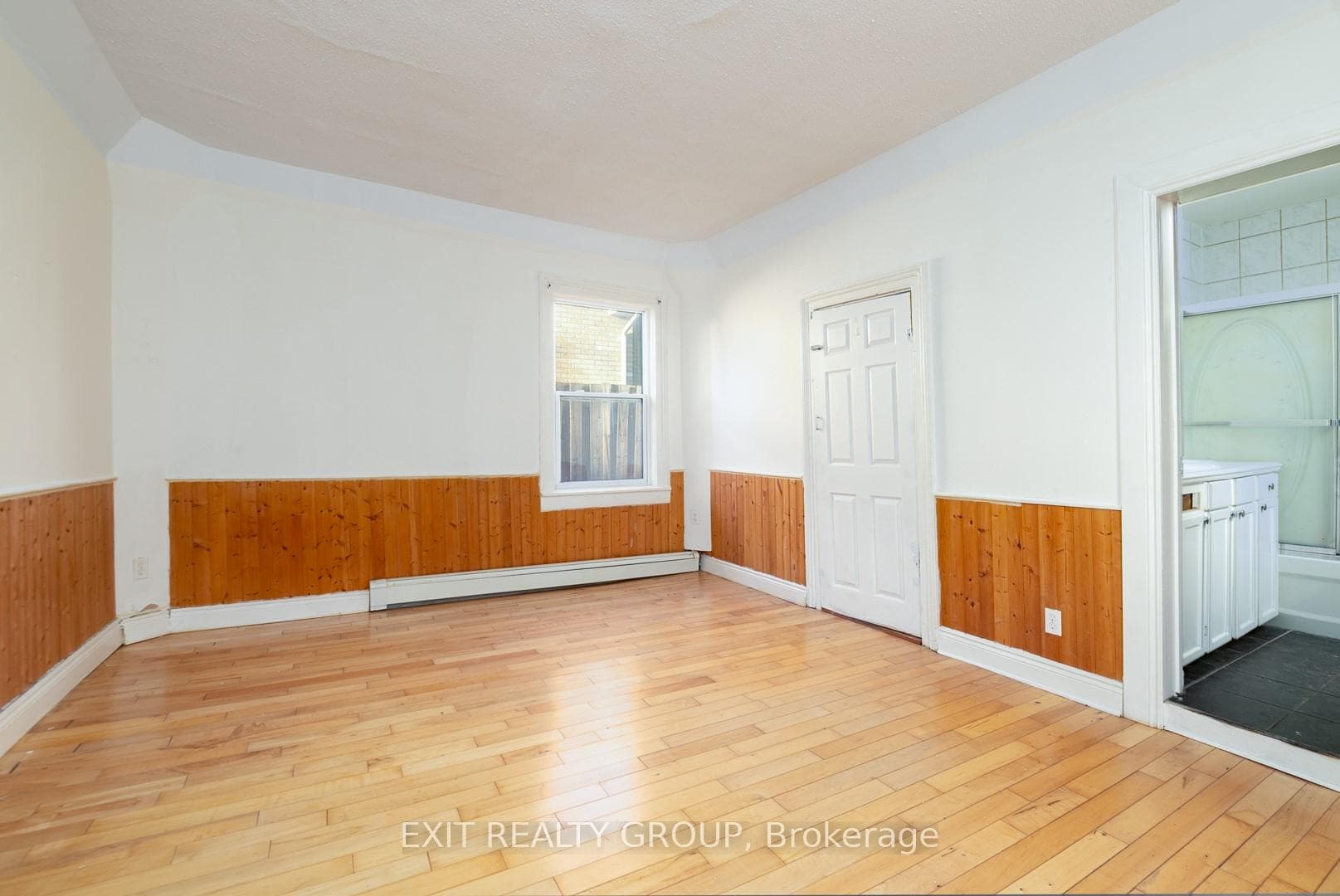 56 South John Street photo 9