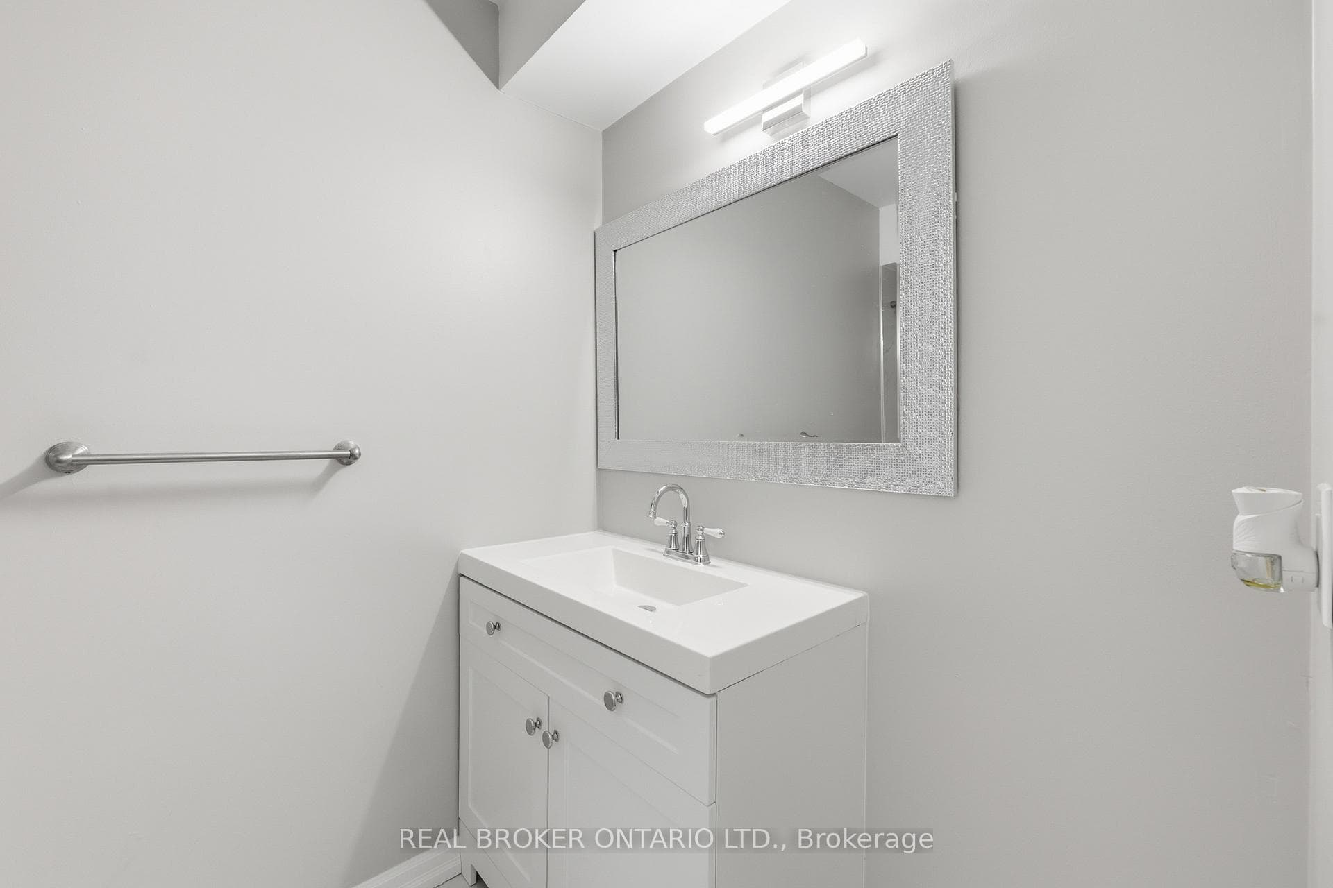 42 Terrace Avenue photo 12