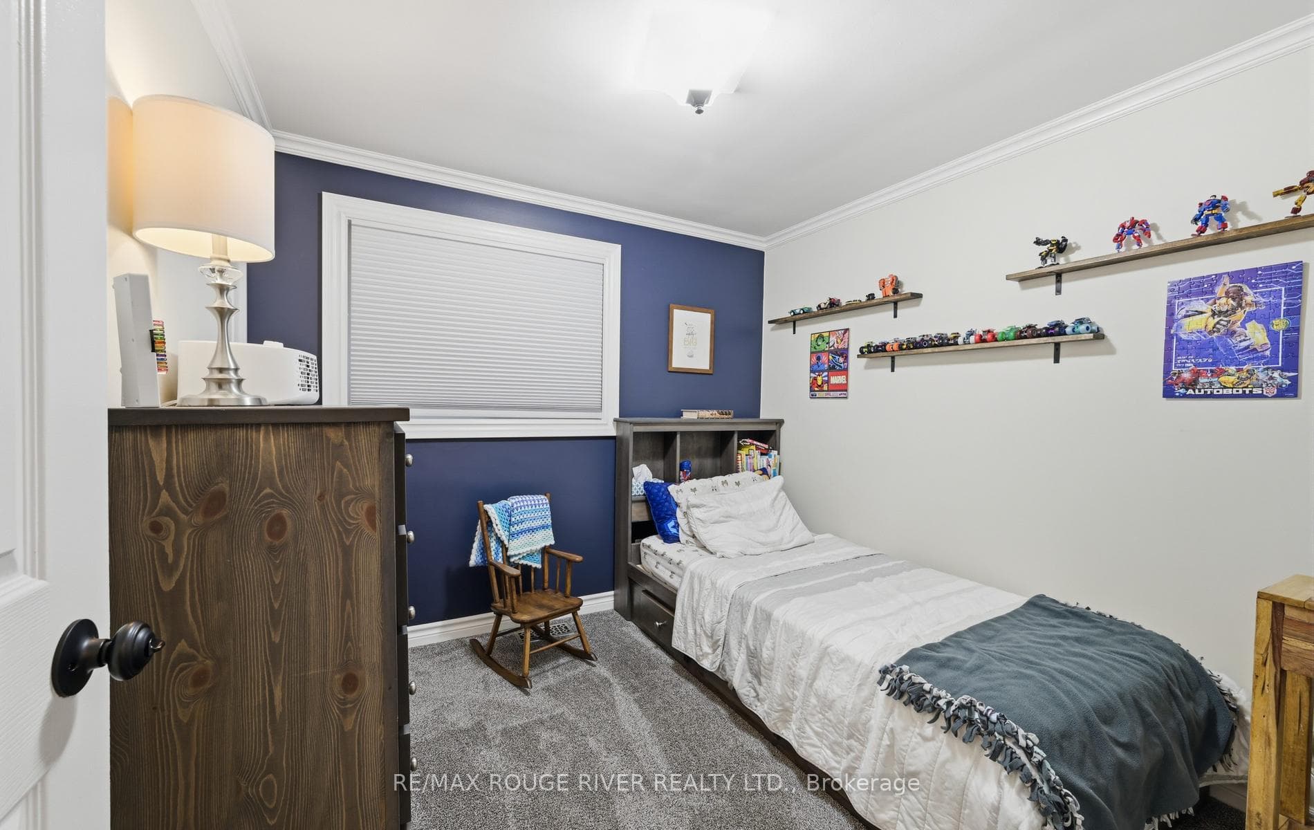 78 Crossley Drive photo 20
