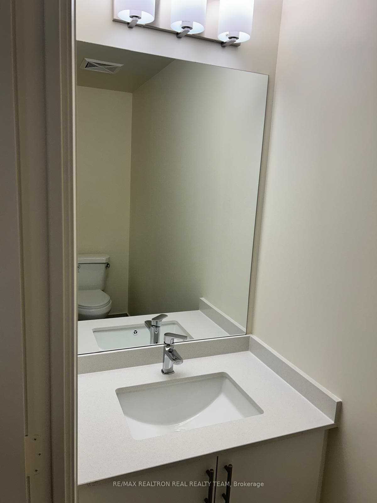 8960 Jane Street Unit 1211 photo 11