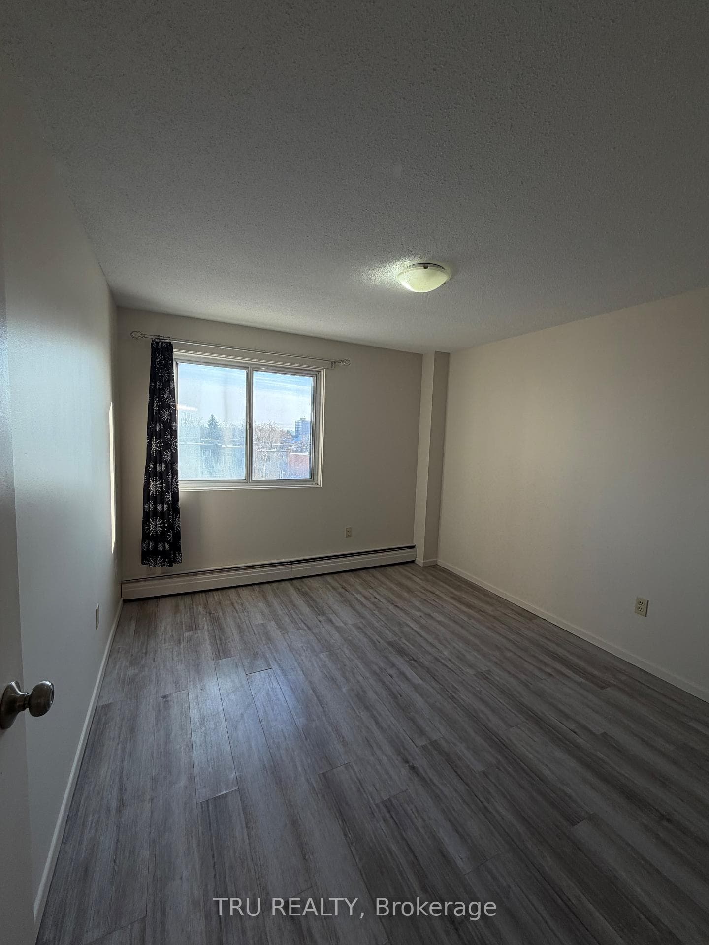 20 Chesterton Drive Unit 209 photo 9