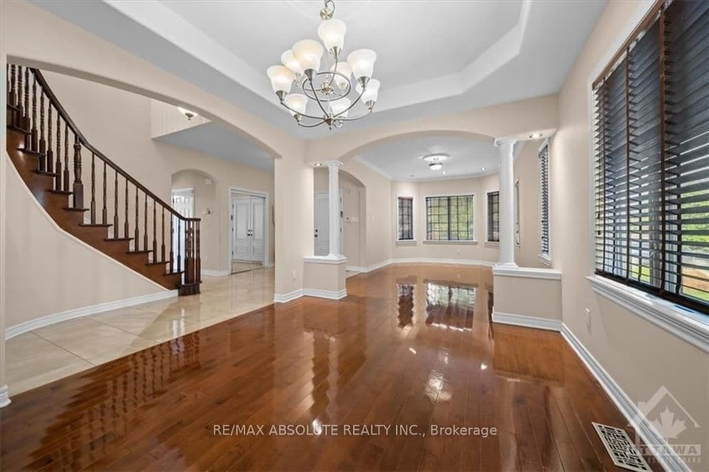 33 HARTSMERE Drive photo 7