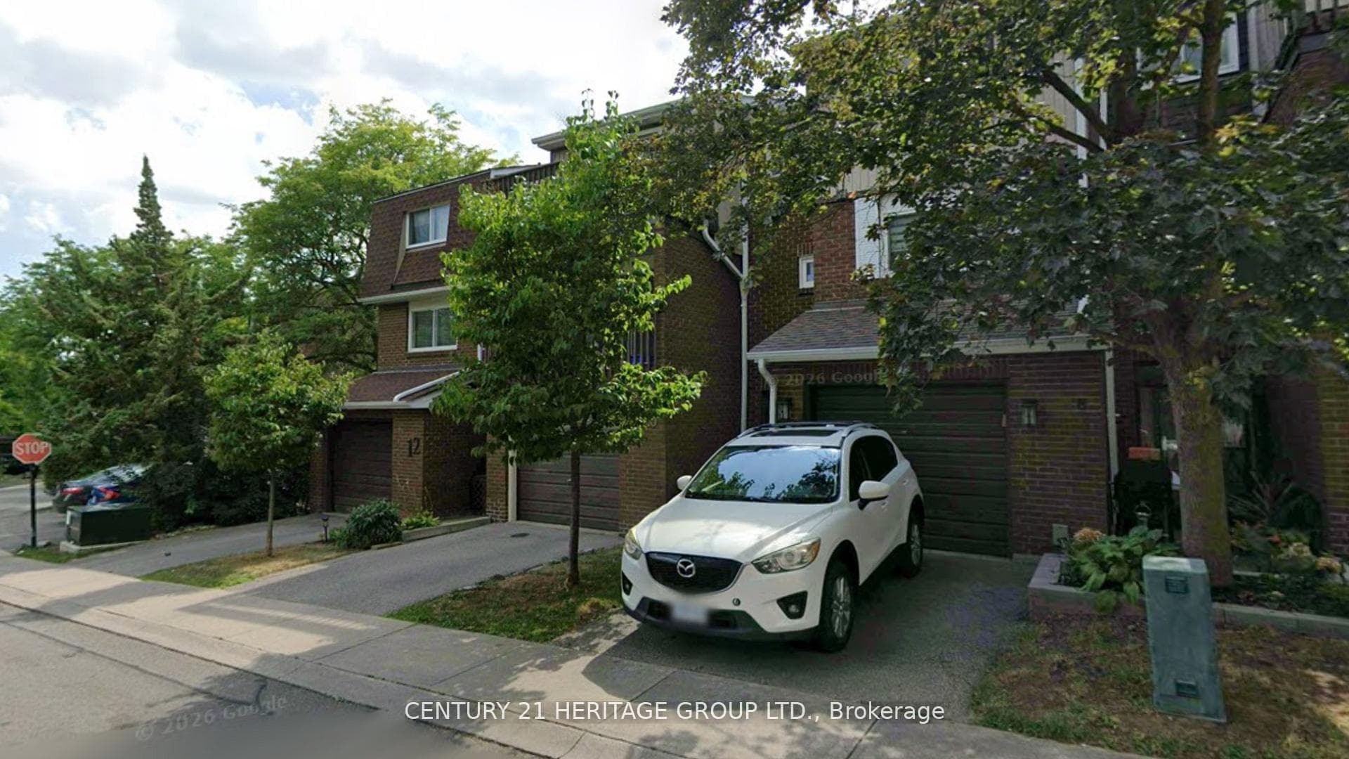 8 Dunkeld Way photo 3