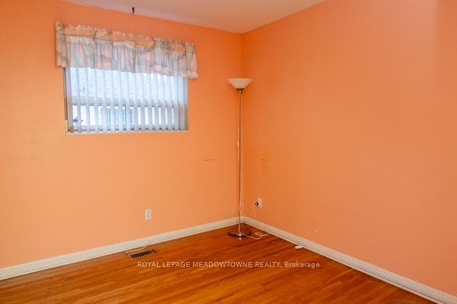 99 Silverstone Drive photo 15