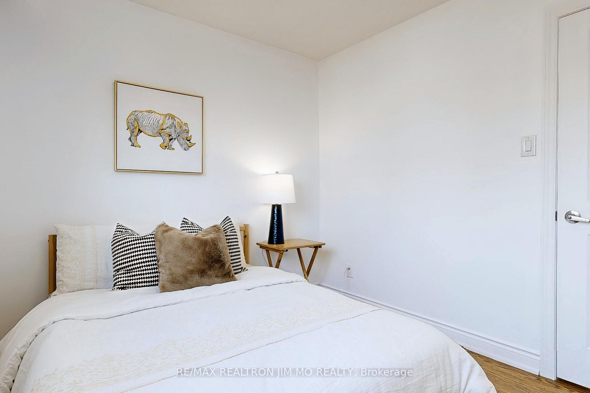 36 Warfield Drive photo 24