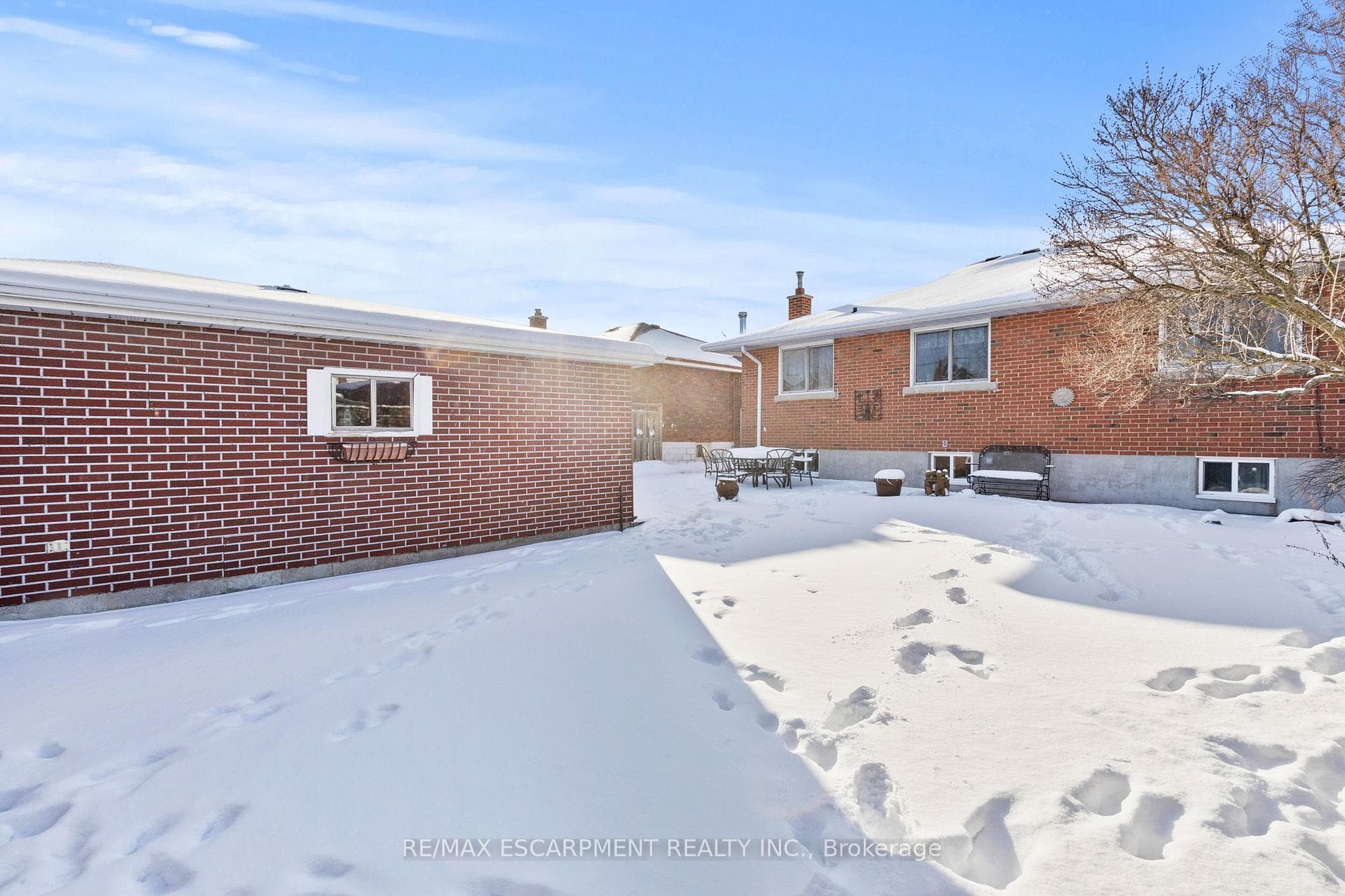 51 Elliott Avenue photo 39