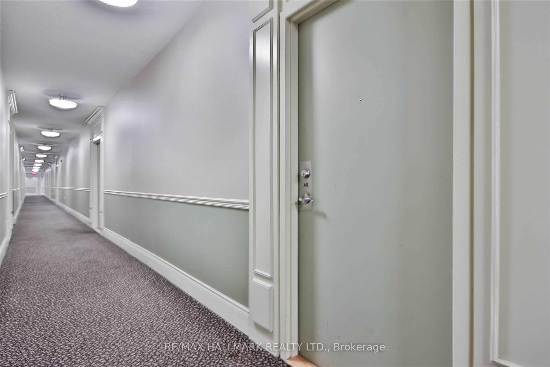 8201 Islington Avenue Unit 411 photo 6