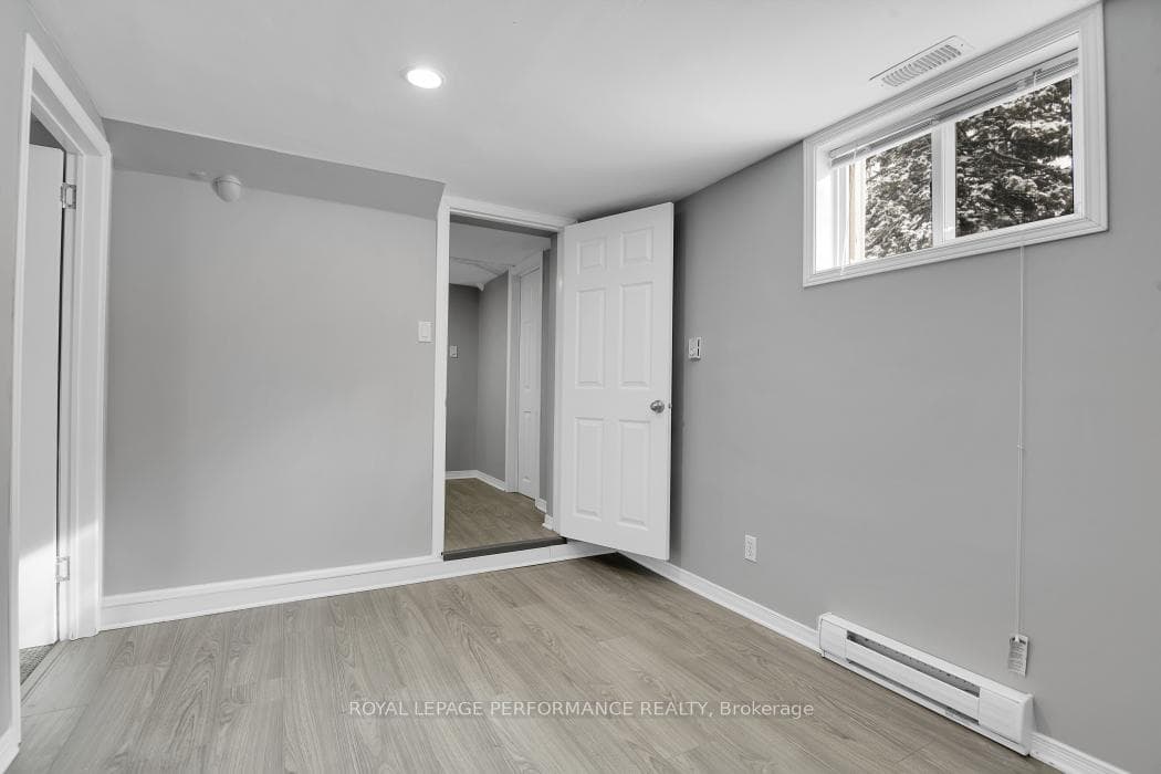 813 Walkley Road photo 30