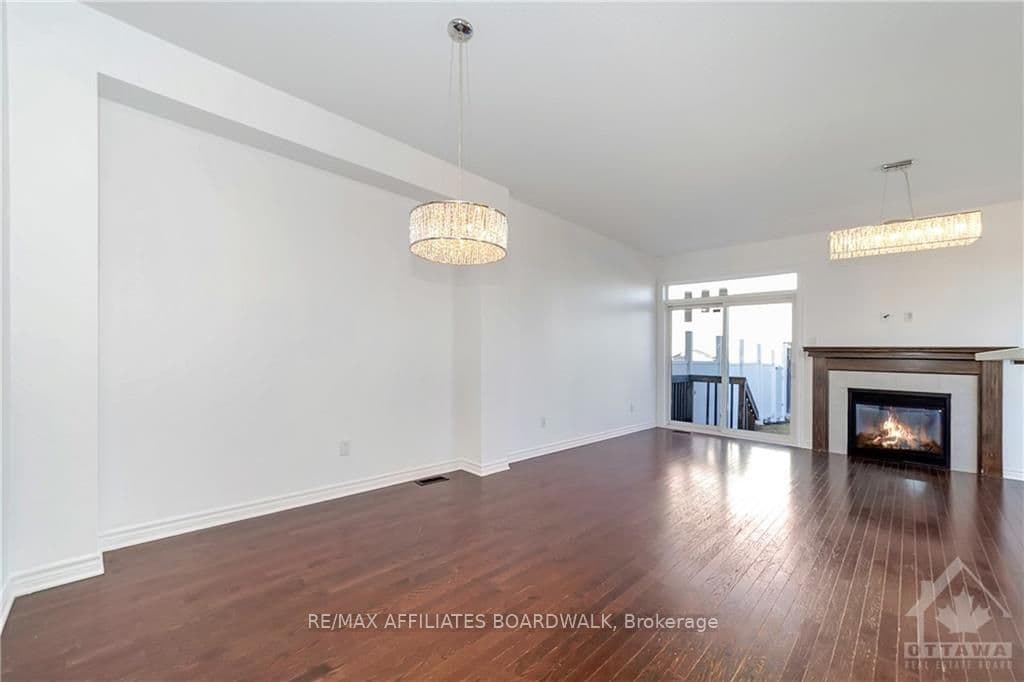 349 GRAMMOND Circle photo 16