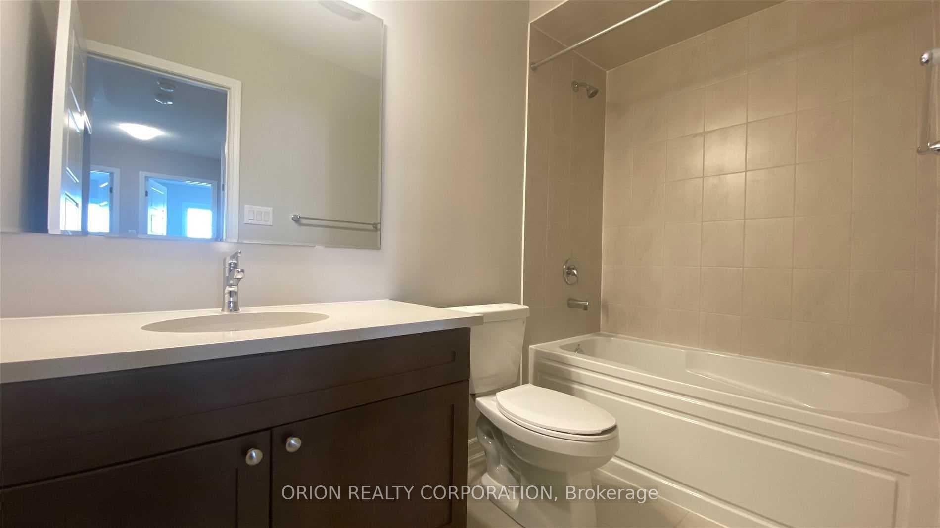 1589 Moira Crescent photo 20