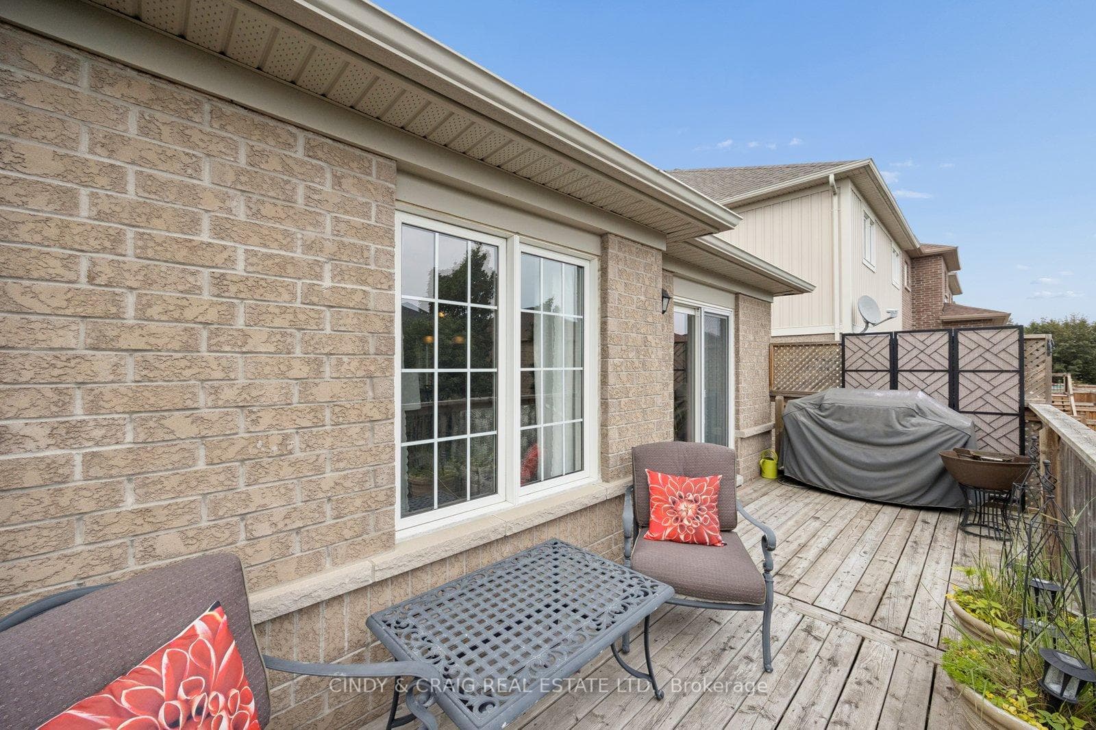 1443A Gord Vinson Avenue photo 18