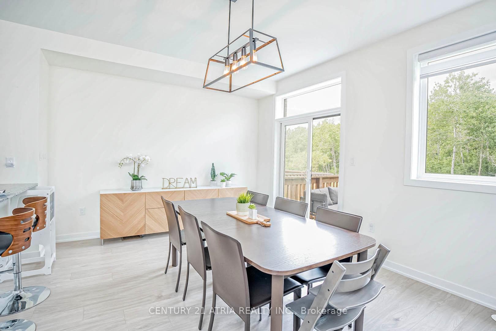 250 Finch Avenue Unit 34 photo 14