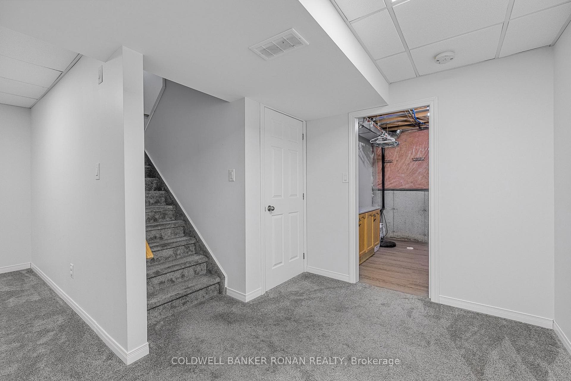 7 Ruthven Crescent photo 30