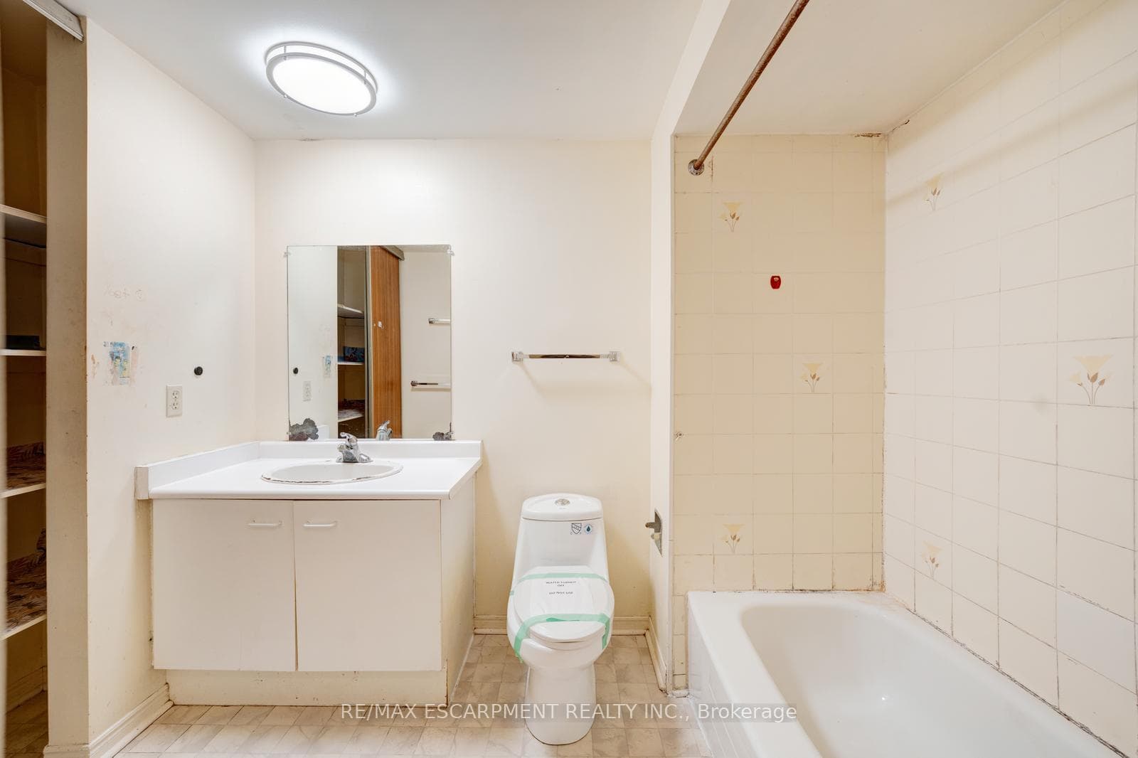 156 Cimmaron Street photo 16