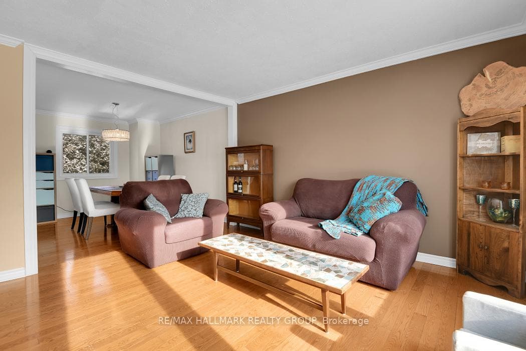 79 Bourdeau Crescent photo 7