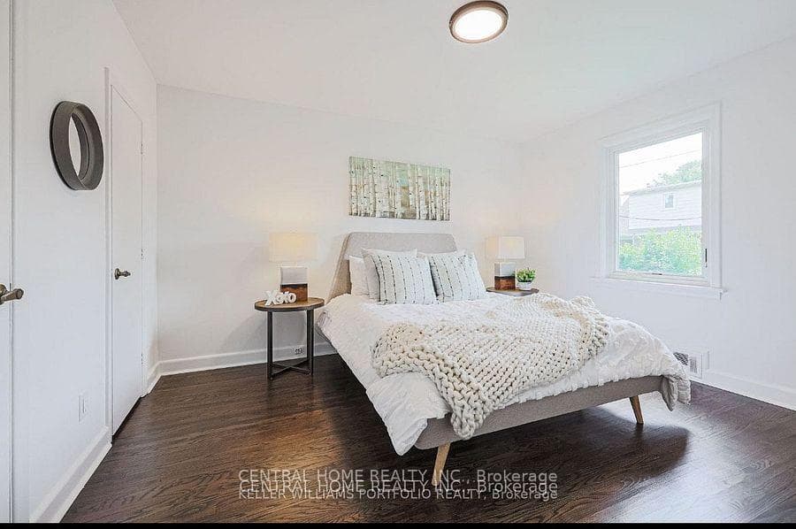 210 Renforth Main Floor Only Drive photo 6