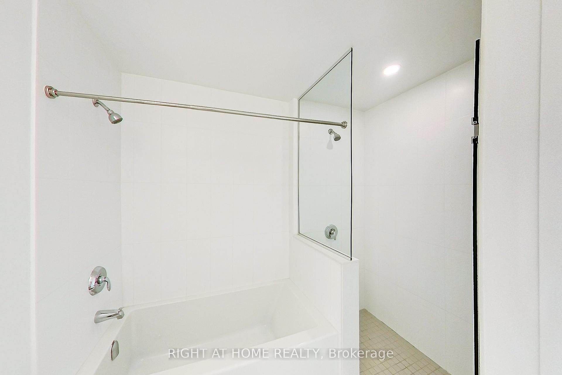 550 North Service Road Unit 1003 photo 13