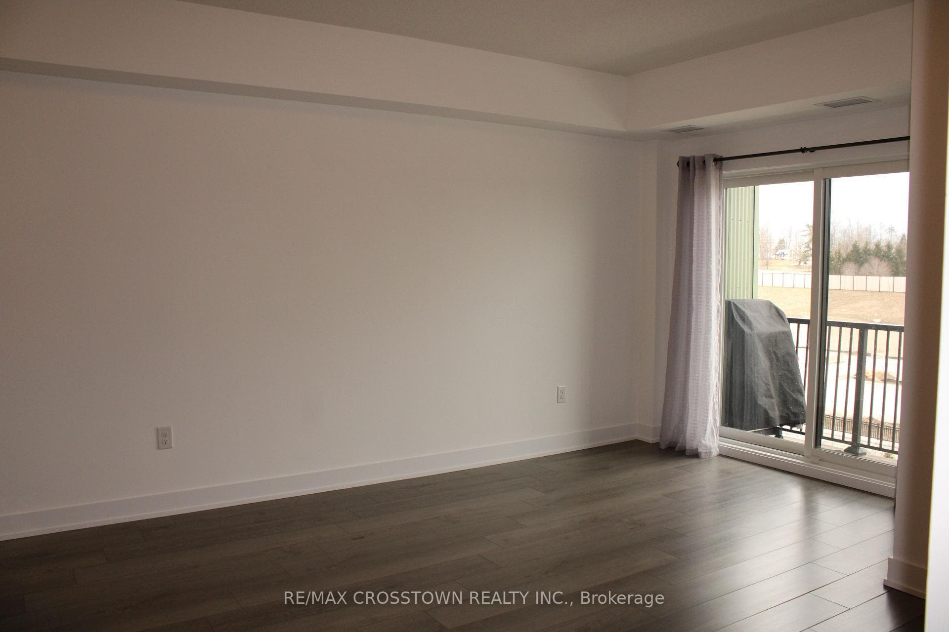 6 Spice Way Unit 408 photo 2